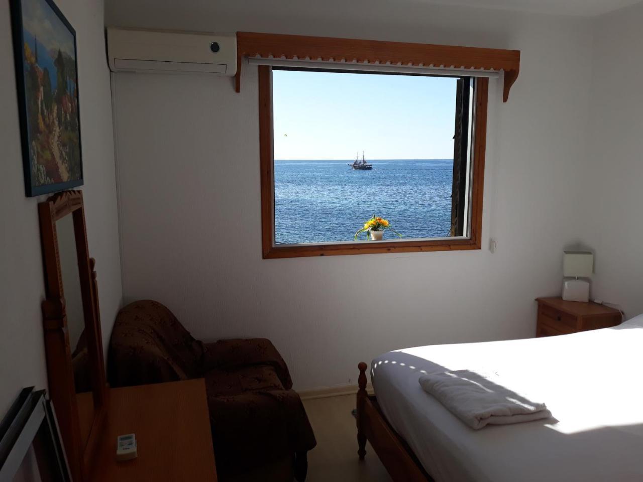 777 Beach Guesthouse Paphos Exteriér fotografie